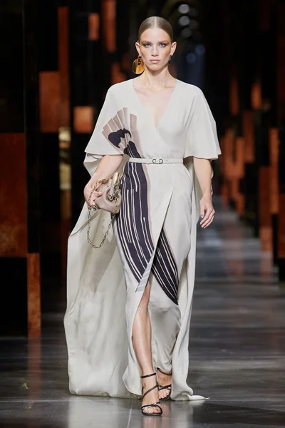 Look 20